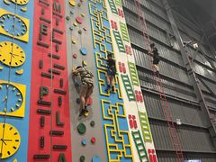-极限PLAY运动娱乐新世界·团建派对潮玩休闲馆·室内蹦极高空游乐园