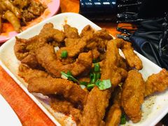 -爆炸头阿姨小四川正宗川味小吃(无任何分店)