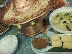 土司铜锅油焖鸡-浩海火燒雲傣家菜(静安芮欧店)