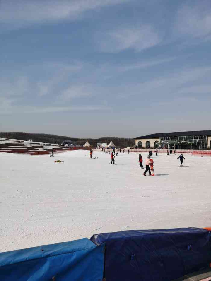 庙香山滑雪场图片图片