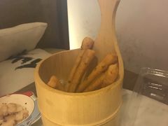 -尚尚仙·酸汤猪手·猪肚鸡火锅(华联万柳购物中心店)