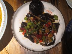 -张氏宽窄巷成都菜(澳德乐店)