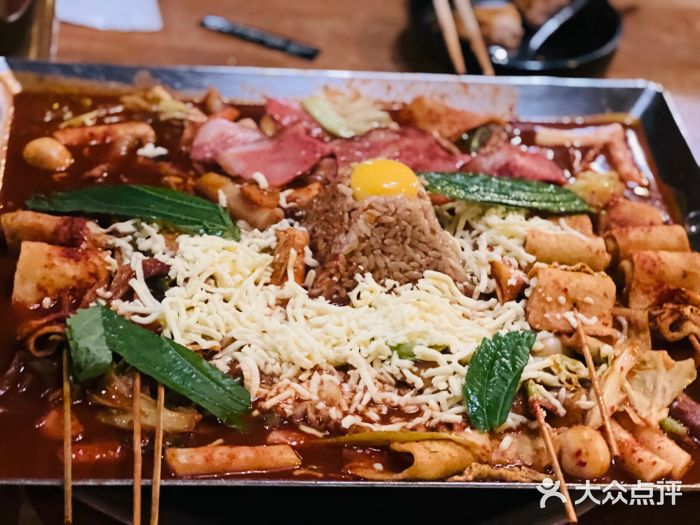 包装马车·韩国料理·포장마차芝士火山炒年糕图片