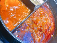 小嫩牛专利T型锅（一锅三吃）-热火朝天鲜切牛肉火锅(南强街巷店)