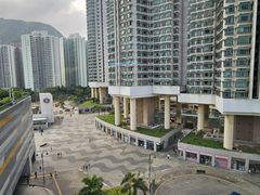 -东荟城名店仓
