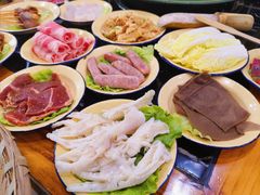 -巴隆门重庆老火锅(太湖路店)