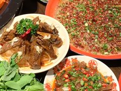 -牛市坎火锅(建设路店)