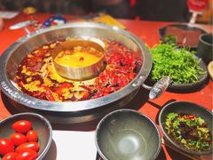 -谭鸭血老火锅(龙湖宝山天街店)