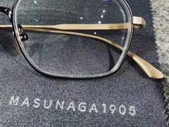 -肆兮眼镜·蔡司·徕卡战略合作店(大坪店)