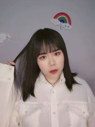 -时尚殿堂明星门店