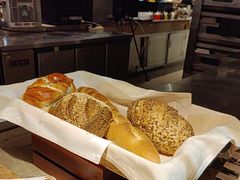 -昆山裕元花园酒店·温莎西餐厅