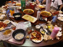 -虾弄弄海派小龙虾·牛羊蝎子火锅