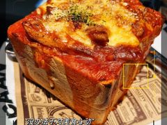澳门厚切猪扒焗饭-開籠雀冰室(同和金铂店)