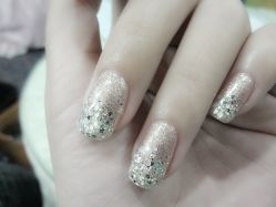 光疗渐变-浪漫美甲美睫