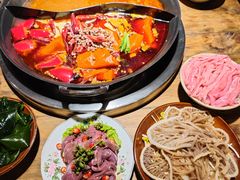 -王婆乔鲜鱼自助火锅(蜀汉路店)