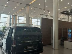 -天津波士信达奔驰4S店(卫津南路店)