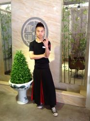 点击看大图 重道设计师兼烫染总监—富群-重道造型