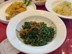 -侬佳蒸菜馆(听潮店)