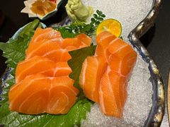 -山川小町·极番烧肉(新地假日广场店)