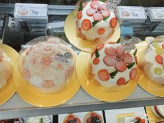 -花花卷卷·鲜食蛋糕(静安久光百货店)