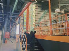 -极限PLAY运动娱乐新世界·团建派对潮玩休闲馆·室内蹦极高空游乐园