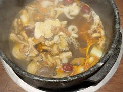 -芸山季·云南山珍菌火锅(人民广场来福士店)