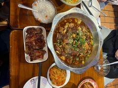 -爆炸头阿姨小四川正宗川味小吃(无任何分店)