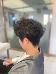 -镁连社·美联社