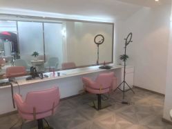 -BULB STUDIO 巴柏明星发型工作室