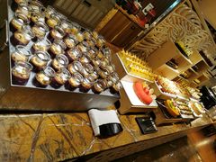 自助取餐区-广州中心皇冠假日酒店-环市食坊·海鲜自助餐厅