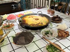 -利姐牧牛匠老火锅(兰花店)