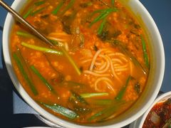 -一坐一忘云南菜(嘉里中心店)