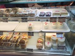 -白玉兰食品甜凤店(合生汇店)