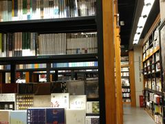 -西西弗书店&矢量咖啡(凯德晶萃广场店)