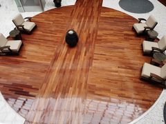 -上海滴水湖皇冠假日酒店