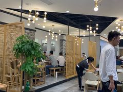 大堂-屋头串串(新街里店)
