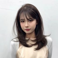 -丝语萱形象