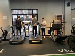 -Freedom Fitness私教健身俱乐部(徐虹北路店)