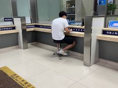 -房地产交易中心-停车场