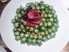 黑椒牛肉拼秋葵-将相和·海鲜蒸饺大连菜