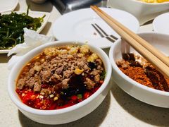 -海底捞火锅鲜切牛肉主题店(长寿路店)