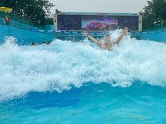 -欢乐水魔方水世界
