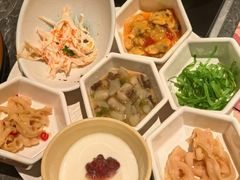 -牛YO寿喜烧·铁板烧和牛火锅自助(市府恒隆店)