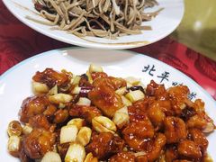 宫保鸡丁-北平味道.京味菜.烤鸭(梨园店)