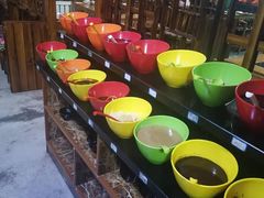 -果松木炭酸菜铜火锅·外婆参鸡汤