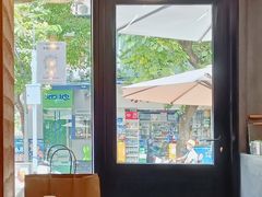 -CowCow其其·牛杂咖啡公司(六运店)