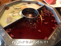 -佬土鹅肠火锅(扬中步行街店)