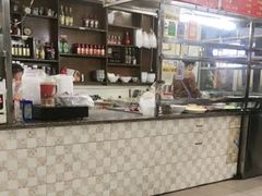 -肥佬良扣肉粉面店(梧州总店)