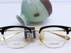 -潘多拉眼镜·蔡司依视路明月(潘家园店)