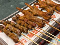 -威记烧嘢·南宁烧烤·超级生牛(绿地店)